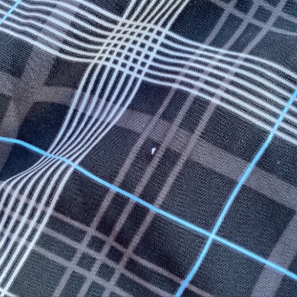 💕HP💕Quicksilver Men’s navy plaid Bathing Suit - Picture 10 of 11